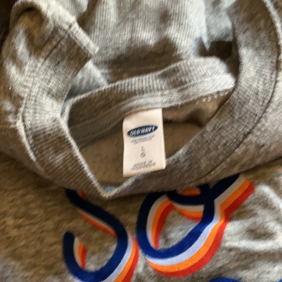 Old Navy Sweater. - Picture 2 of 2